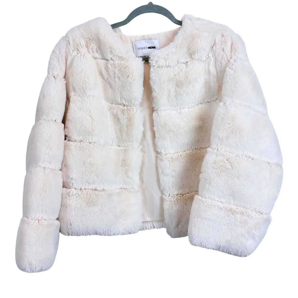 Fashion Nova Jacket Womens Ivory Faux Fur Cropped Quiet Luxury Mob Wife Coat